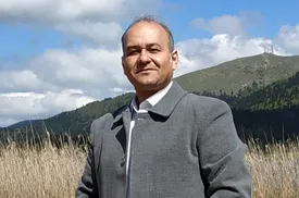 خلاء واحد‌های عملی نقد ادبی در زبانشناسی