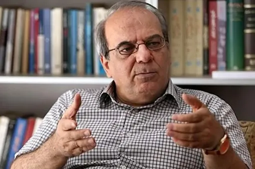 ‏عباس عبدی: برجام نبود آب خوردن هم گیرتان نمی‌آمد / خودتان فردا صف می‌کشید برای مذاکره!