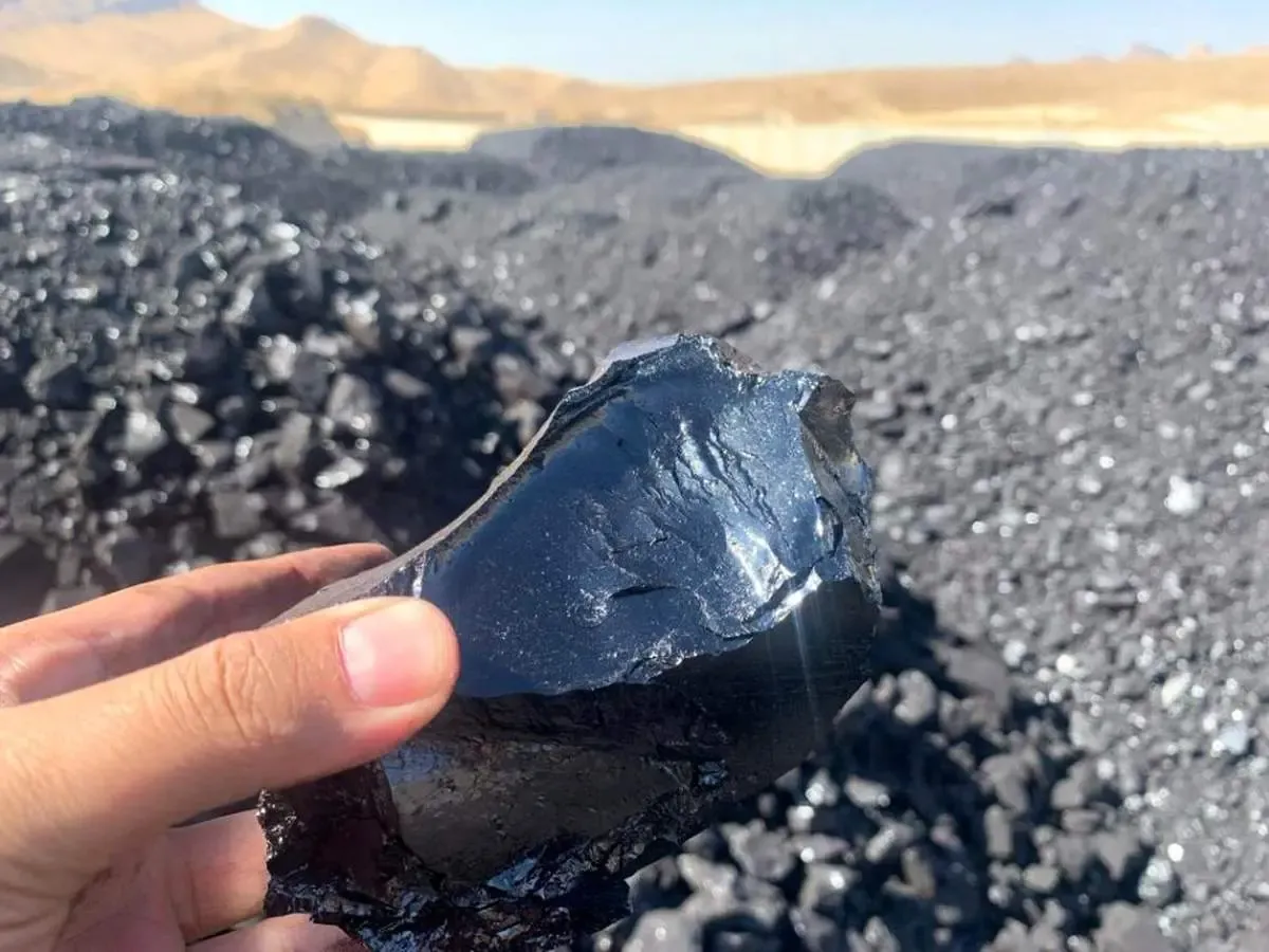 تامین‌کننده معتبر گیلسونایت: صادرات قیر طبیعی به سراسر جهان