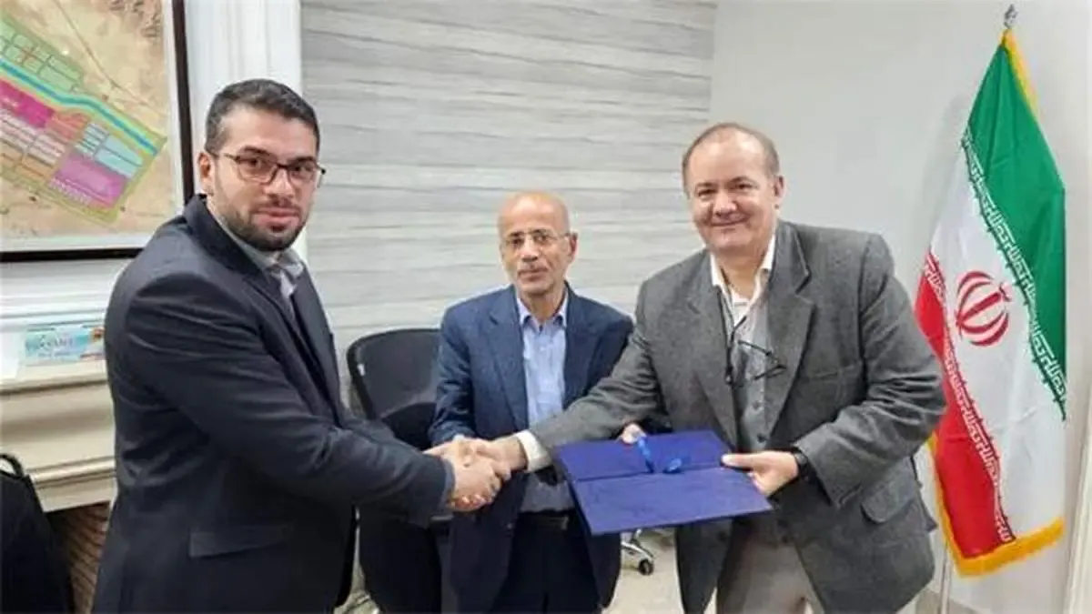 امضای قرارداد جدید سرمایه گذاری احداث پتروشیمی در منطقه ویژه لامرد