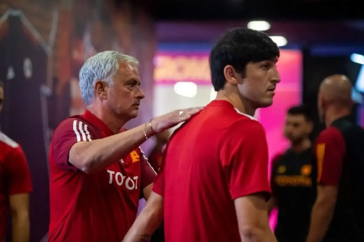 سردار برای مورینیو سنگ تمام گذاشت / عکس