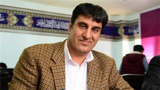 اتفاق عجیب در پخش زنده/ گوشی خداداد افشاریان را هنگام مصاحبه دزدیدند؟