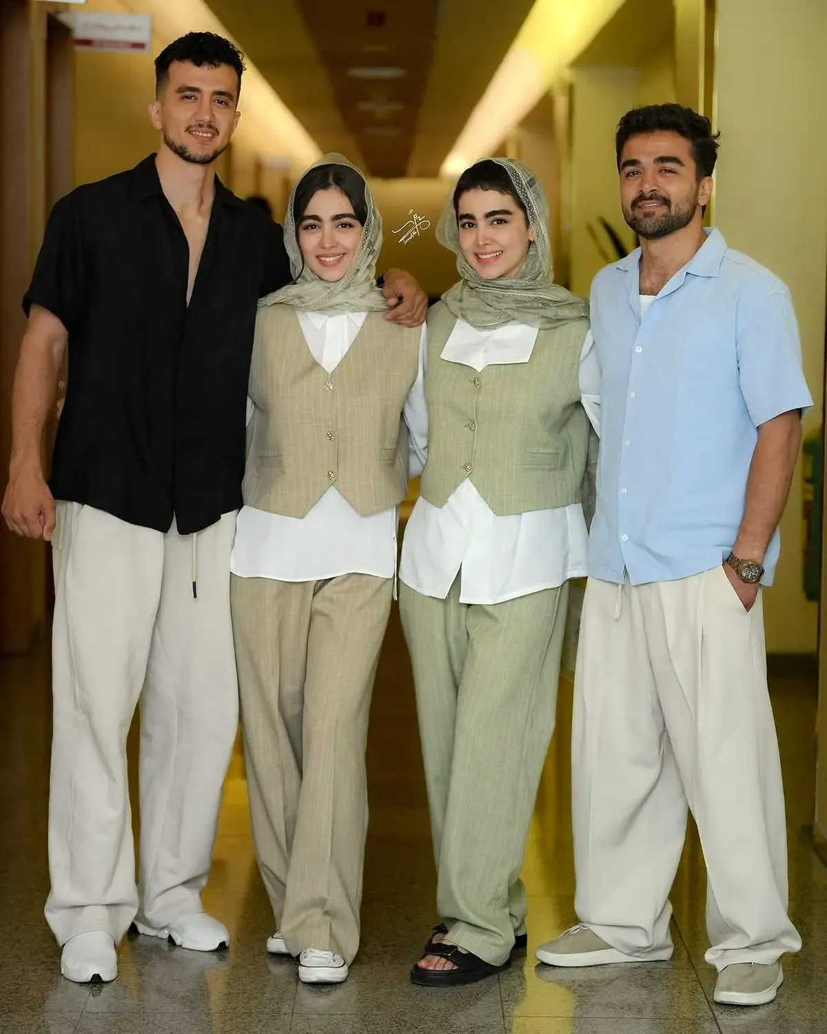 استایل دیدنی سارا و نیکای «پایتخت» در لوکیشنی جذاب