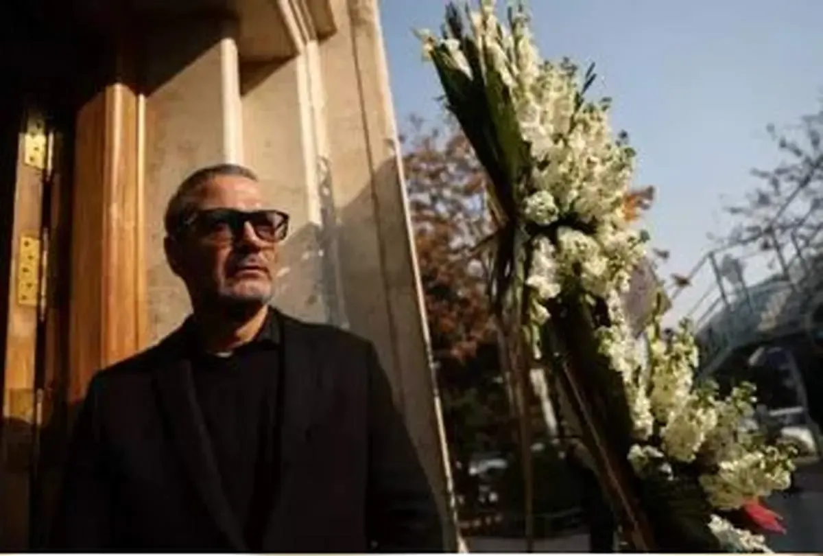 مراسم ترحیم همسر علیرضا قربانی با حضور هنرمندان/ تصاویر