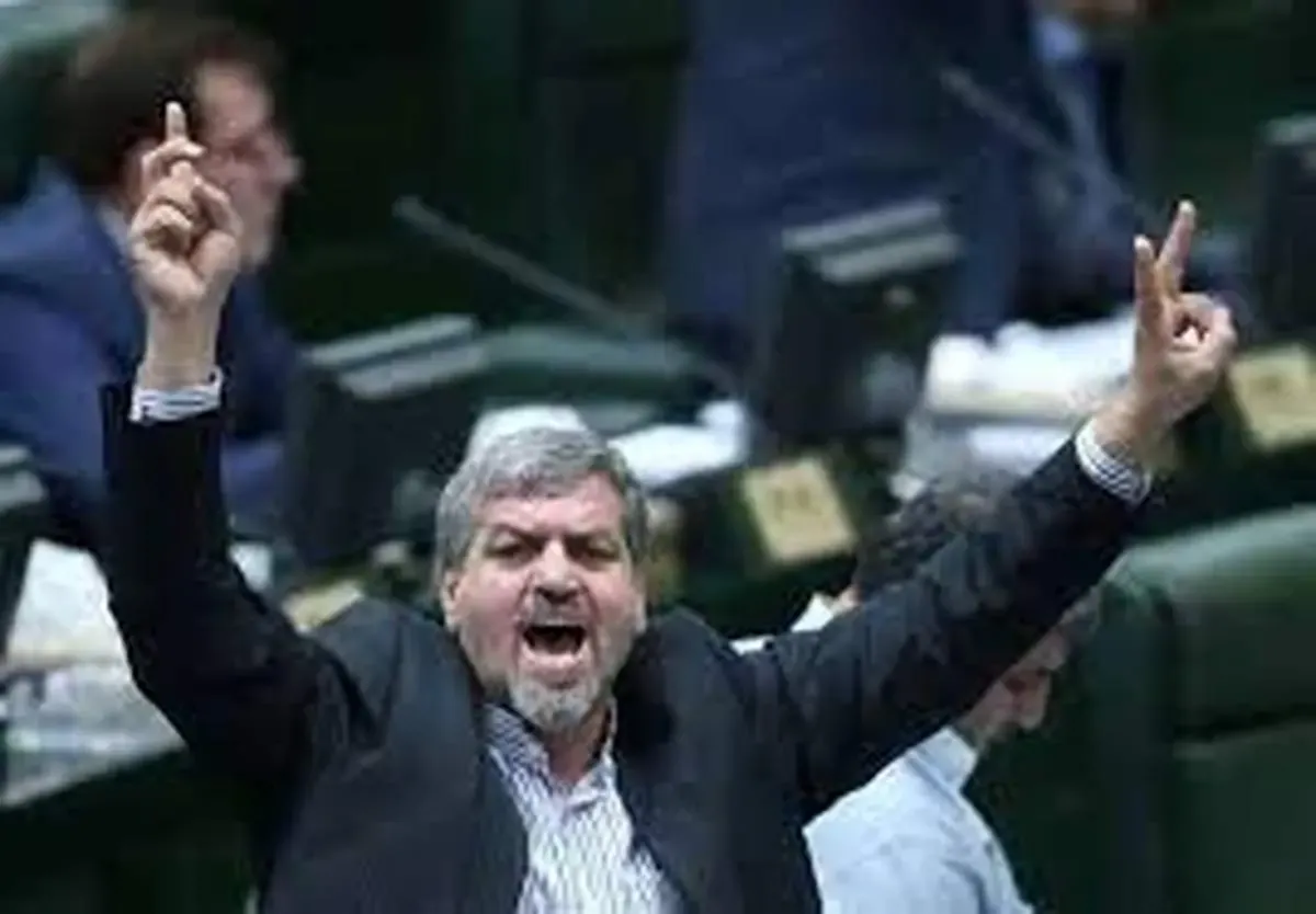 کواکبیان: برای نمایندگان تصاحب میز مجلس مهم است نه معیشت مردم