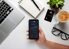 تو فقط یک مشتری نیستی!