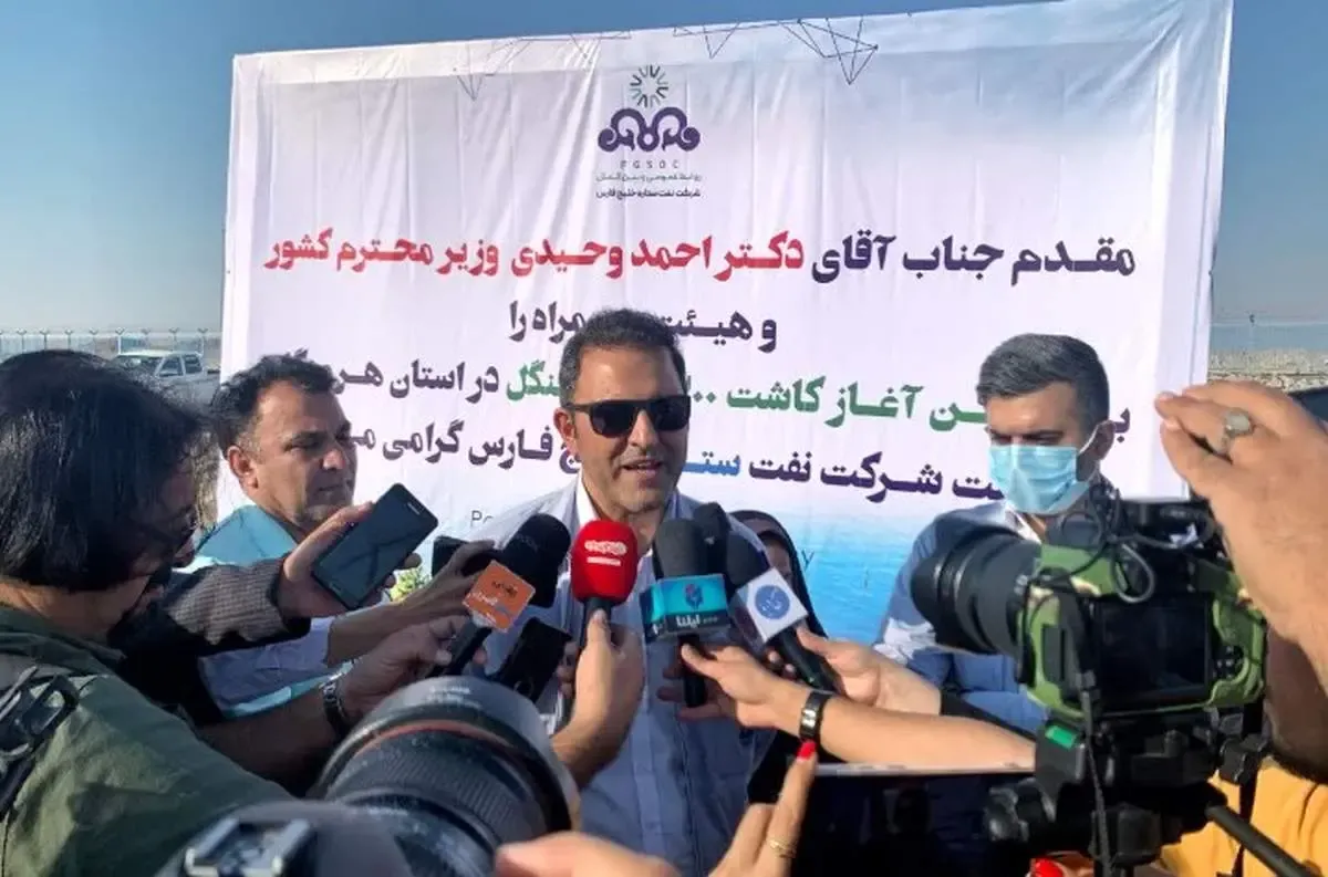 برگزاری آیین آغاز کاشت ۲۰۰ هکتار جنگل در استان هرمزگان