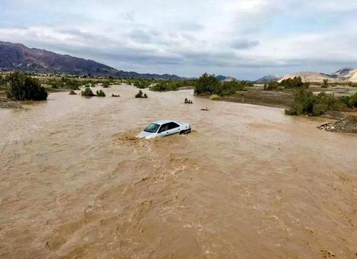 سیلاب‌ها همچنان تلفات می‌گیرند