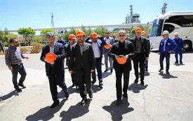 بازدید مسئولین از مجموعه پر افتخار شرکت پتروشیمی شازند