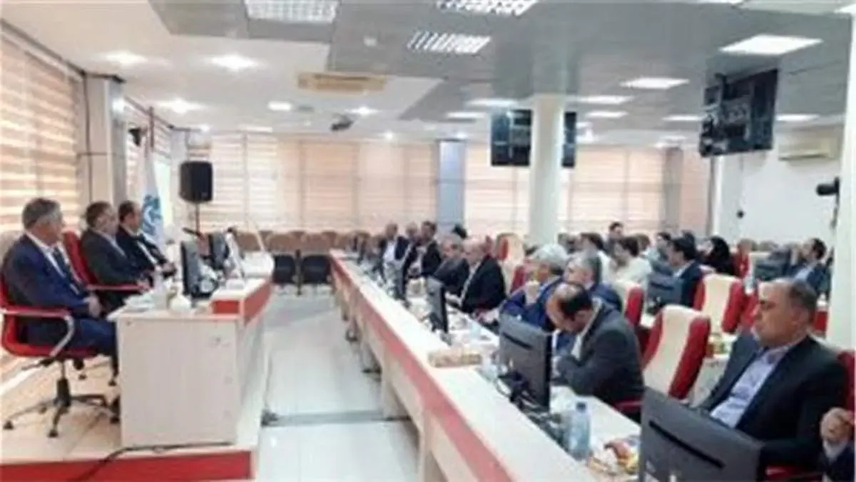 در شرایط فعلی اقتصادی عوارض تحمیلی بر شرکت های بیمه ای روا نیست