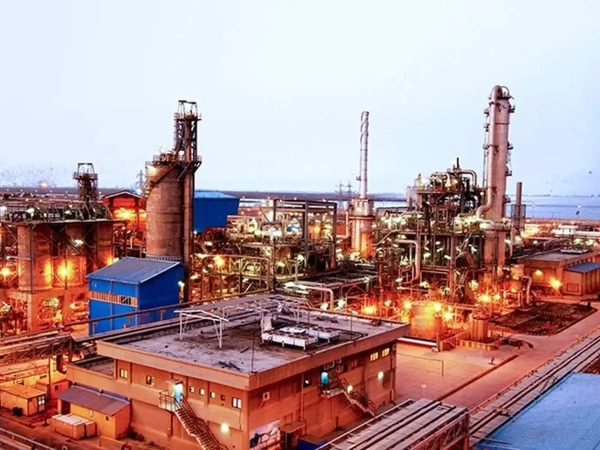 جذب نیروهای توانمند بومی در پتروشیمی شهید تندگویان