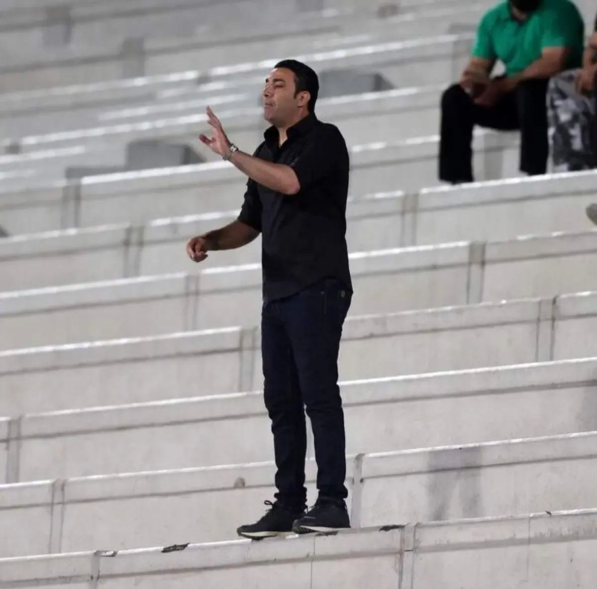 نکونام در رختکن ادای علی پروین را درآورد!