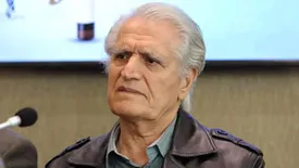 احمد پژمان درگذشت