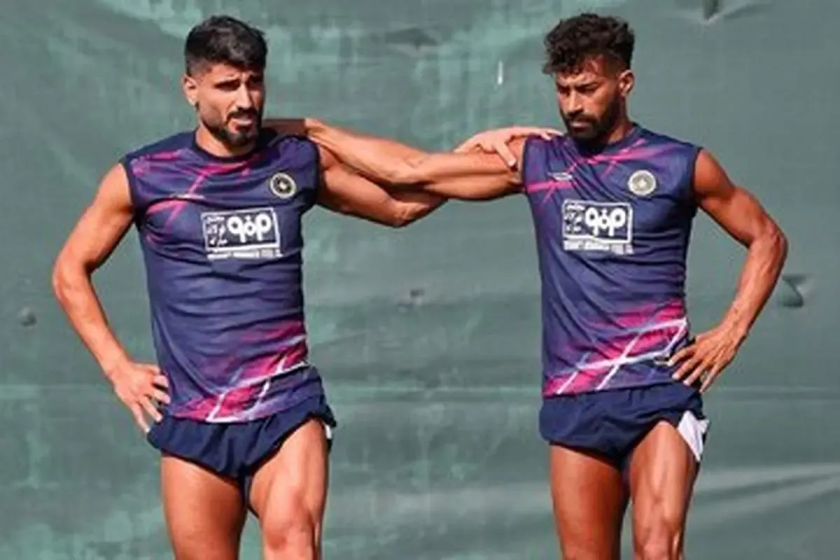 پلیس راهور این دو بازیکن استقلال  را با خود برد!/عکس