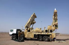 رونمایی از سامانه‌های پیشرفته پدافند هوایی/عکس