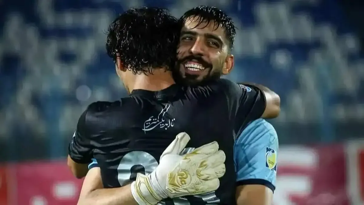 تا تکلیف حسین حسینی مشخص نشود با استقلال قرارداد نمی‌بندم