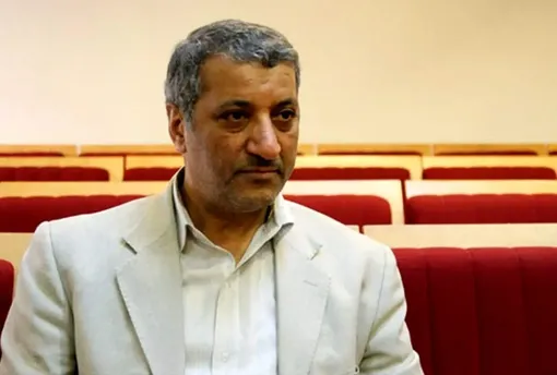 هاشمی می گفت: اجازه بدهید یک نفر از روحانیت با احمدی نژاد مخالفت کند
