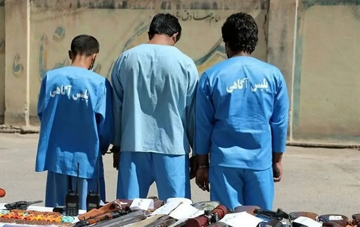 باند مسلح سرقت و وحشت پایتخت در مخفیگاه خود دستگیر شدند | کشف سلاح از متهمان