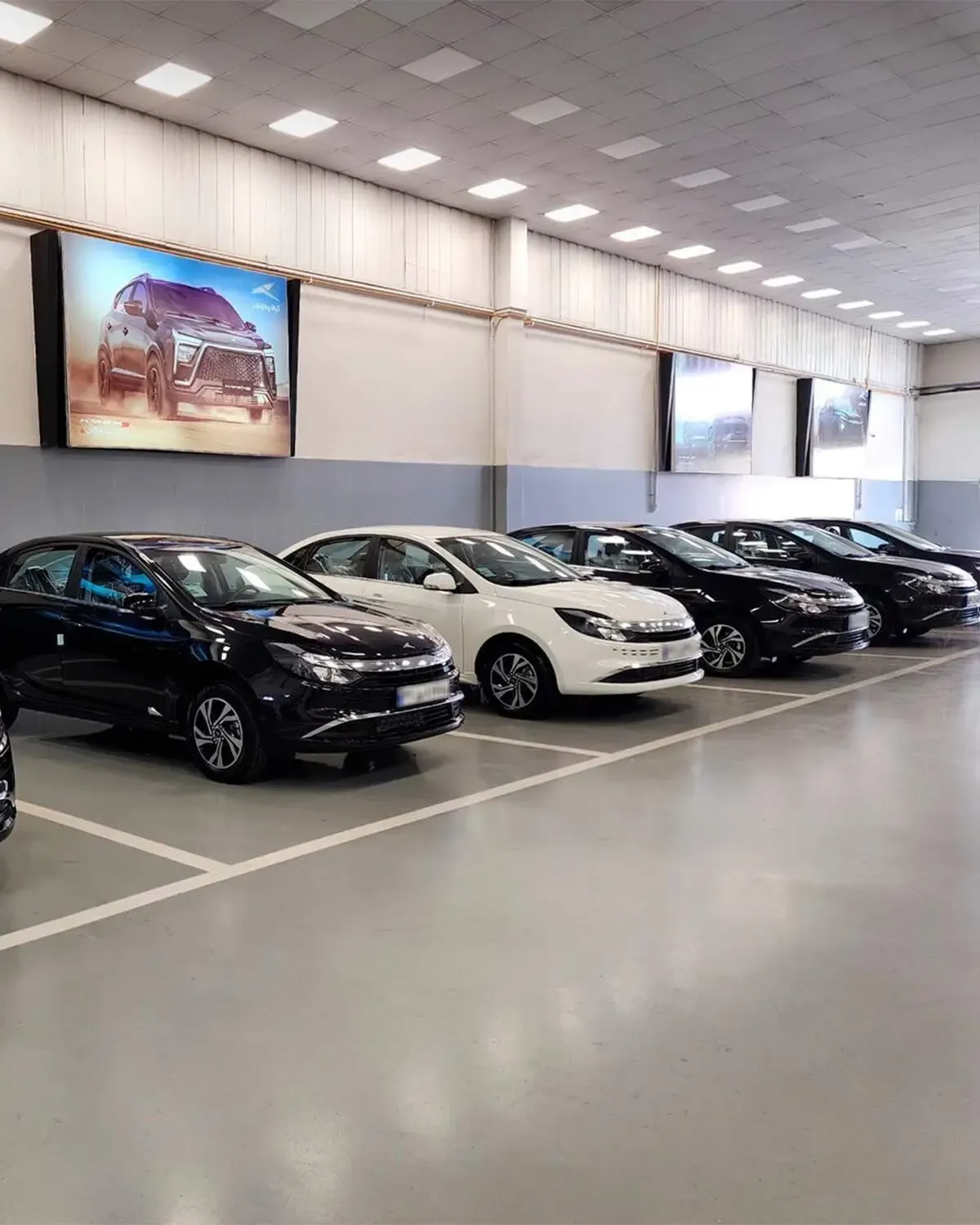 تحویل خودروی کی‌ام‌سی ایگل آغاز شد