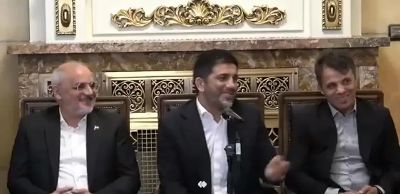 شوخی پزشکیان با علیرضا دبیر: نذاشتن کُت بپوشی بیای؟/ببینید