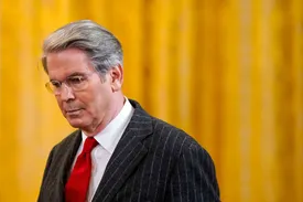 خبر مهم وزیر خزانه‌داری آمریکا درباره معافیت‌های نفتی ایران و روسیه