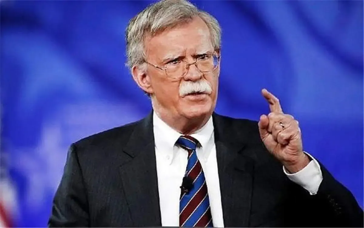 بولتون: چین و روسیه  روابطشان را تقویت می‌کنند و ما بیکار نشسته‌ایم!