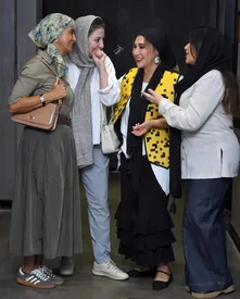 دورهمی رویا جاویدنیا با گیتی قاسمی و نسیم ادبی و رویا میرعلمی/ استایل های متفاوت