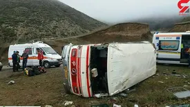 مینی بوس دانش آموزان در دلفان واژگون شد