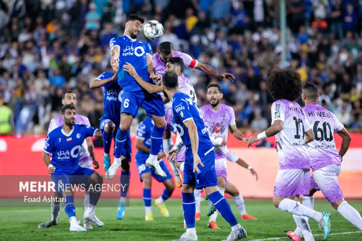 سرپرست پرسپولیس مراقب صحبت کردنش باشد!