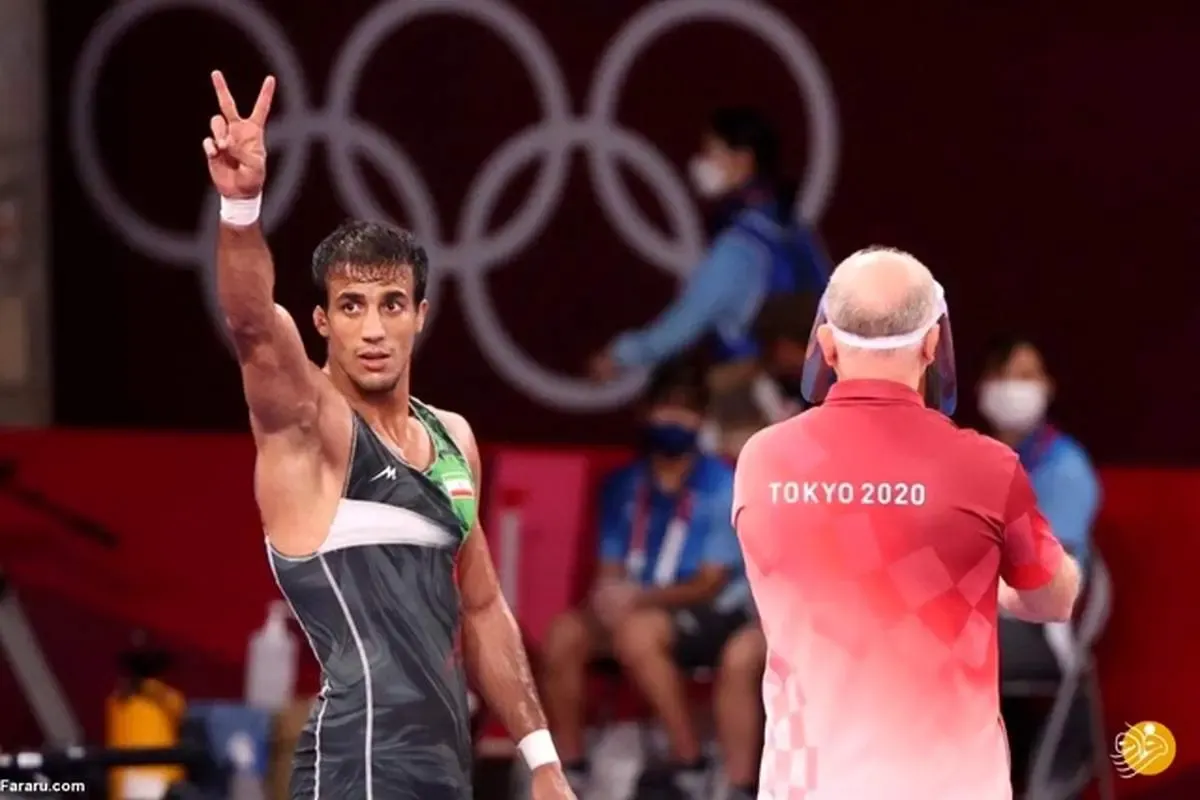 ببینید | وقتی محمدعلی گرایی به فوتبالیست‌ها درس گلزنی می‌دهد