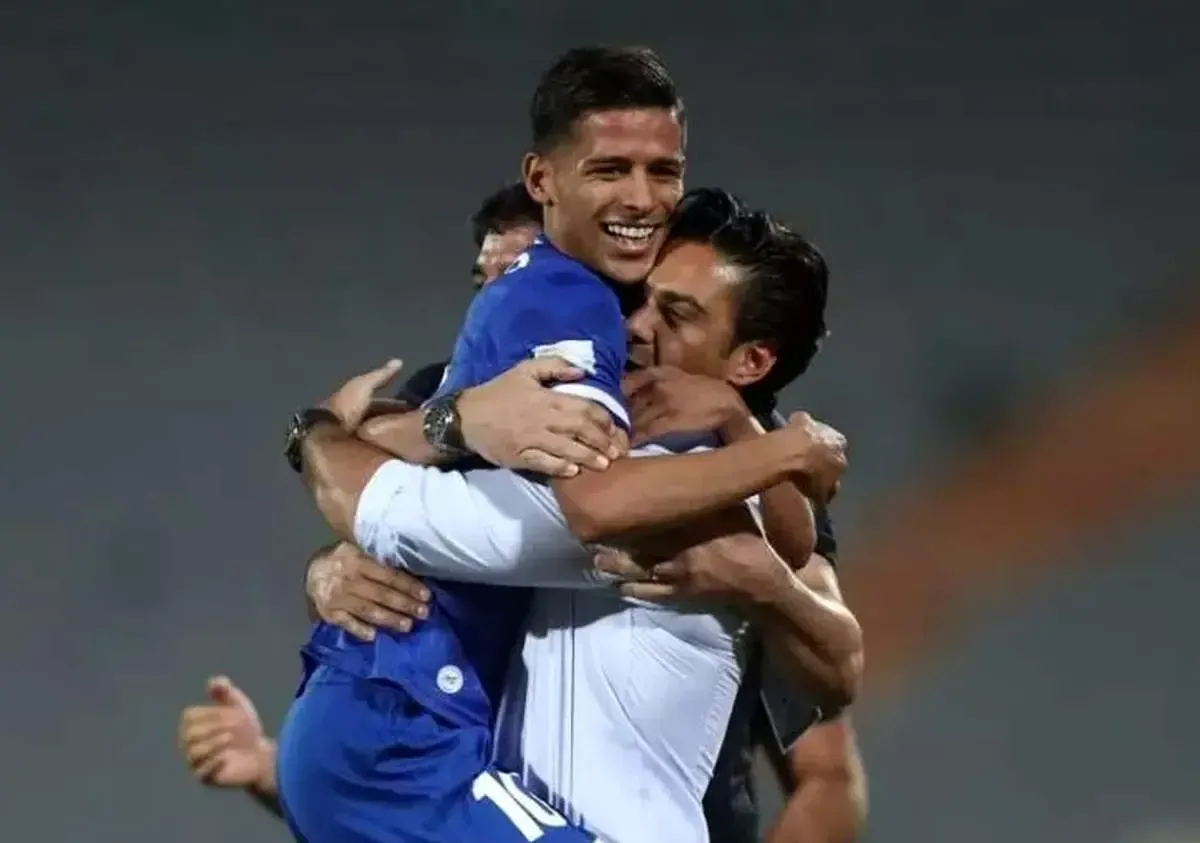 مهدی قائدی بعد از رفتن فرهاد و ستاره حالش خوب است نگران نباشید!/ عکس