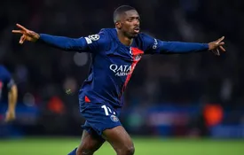 ستاره بی‌وفا: دمبله گل زد و خوشحالی کرد