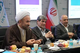 با حضور خانواده دو شهید دانش آموز میناب دی نامیت بیمه دی رونمایی شد