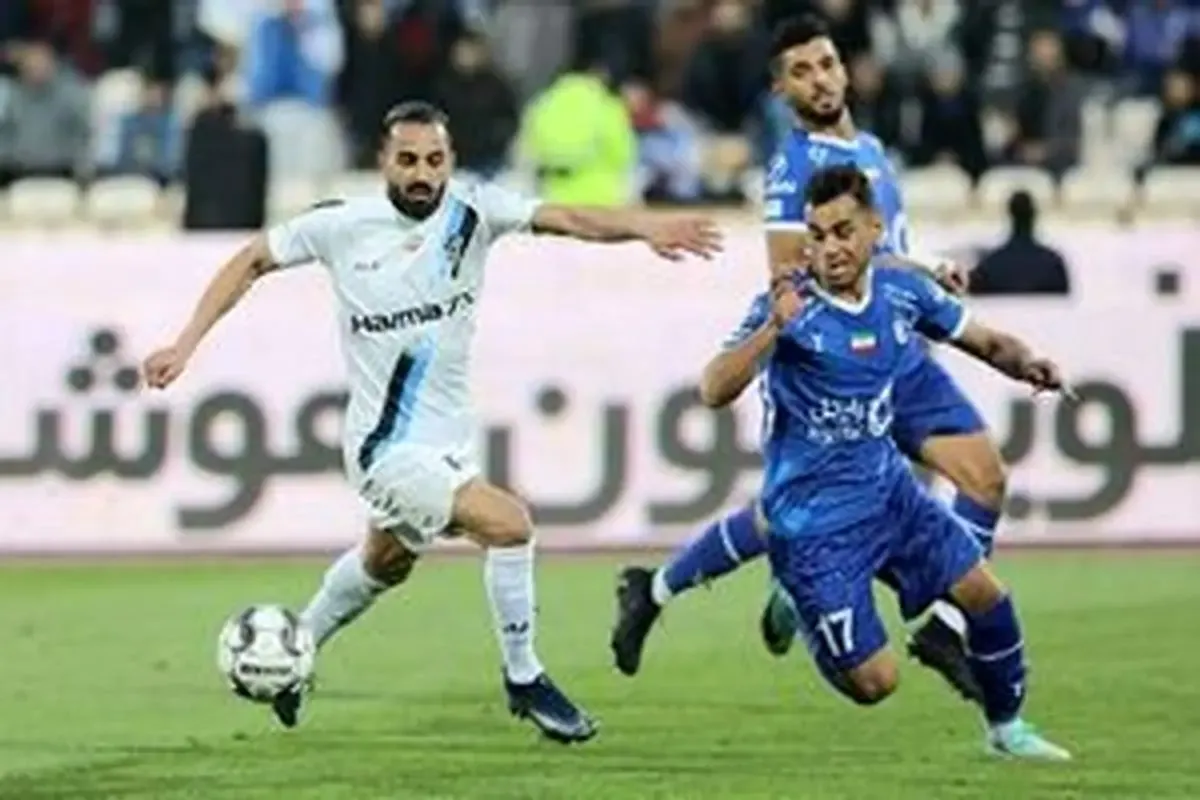 بازیکن استقلال باید اخراج می شد