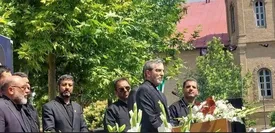 تصویری از پسر شهید امیرعبداللهیان در کنار علی باقری/ عکس