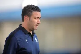 پایان جنجال‌ها؛ نکونام با لباس سفید در آزادی/ عکس