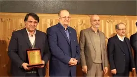 منطقه ویژه اقتصادی لامرد موفق به دریافت جایزه پیشروان بهره وری سه ستاره شد