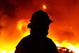 حادثه تلخ شبانه در  انبار سیگار تهران/ ۵ نفر مصدوم شدند