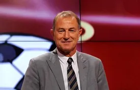 یک مربی ضعیف خارجی در آب نمک درویش!