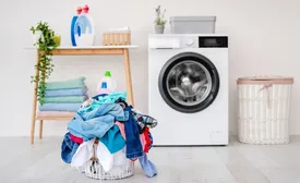 لباس نجس با ماشین لباسشویی پاک میشود؟ پاسخ یک استفتای شرعی