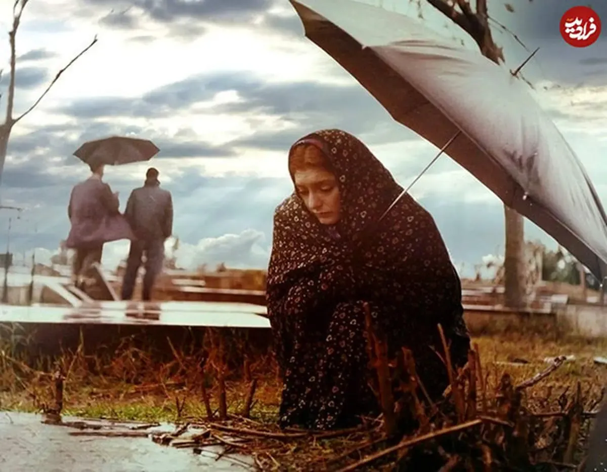 خواننده زن لس آنجلسی در نمایی از فیلم «نازنین» / عکس