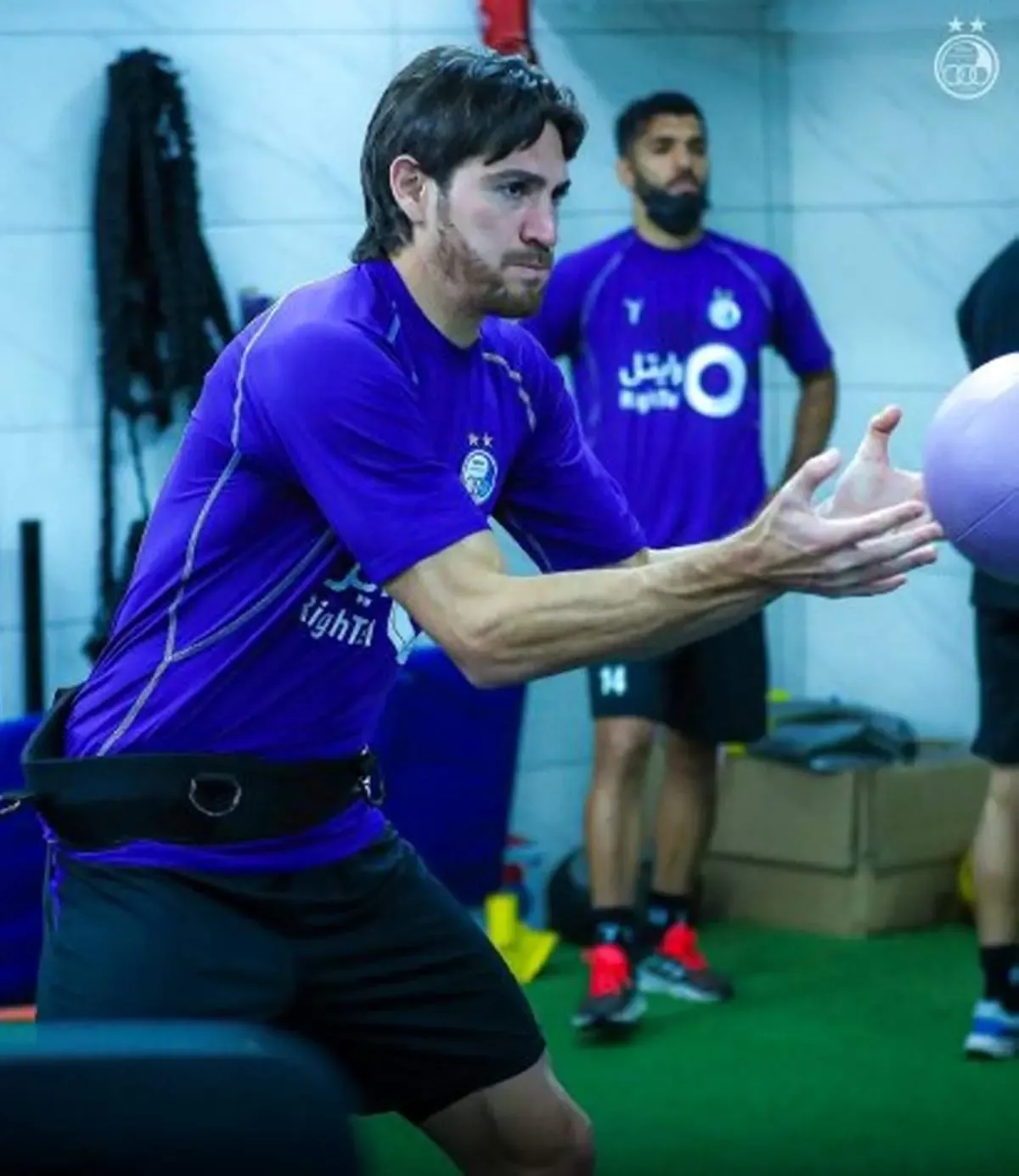 هنری شدن مهاجم استقلال!