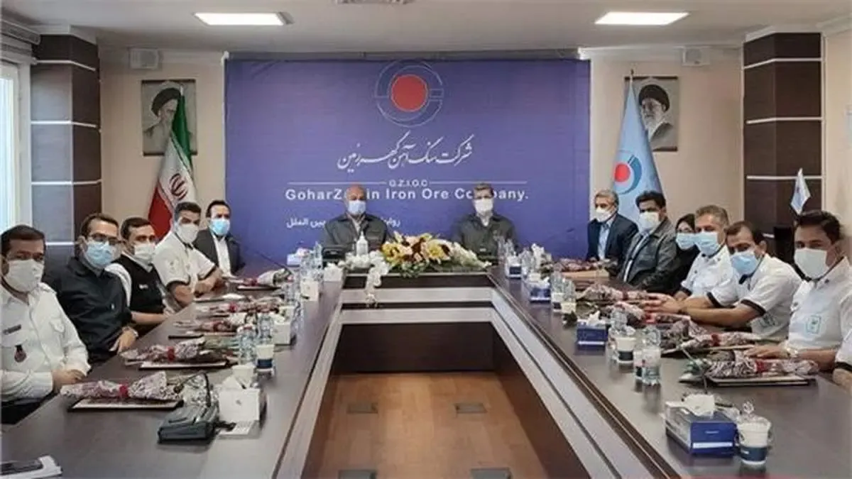 از پرستاران گهرزمین تجلیل شد