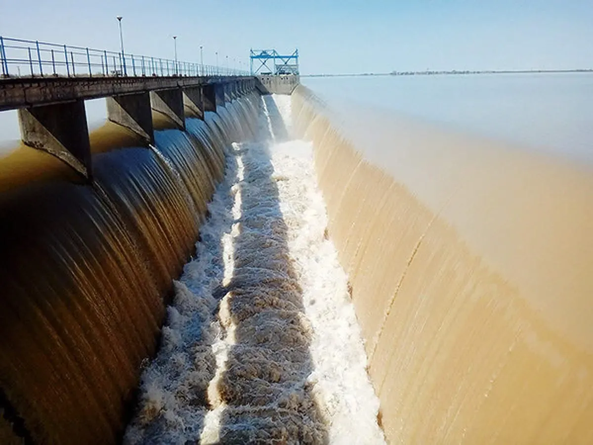 ۲ سد بزرگ سرریز شد