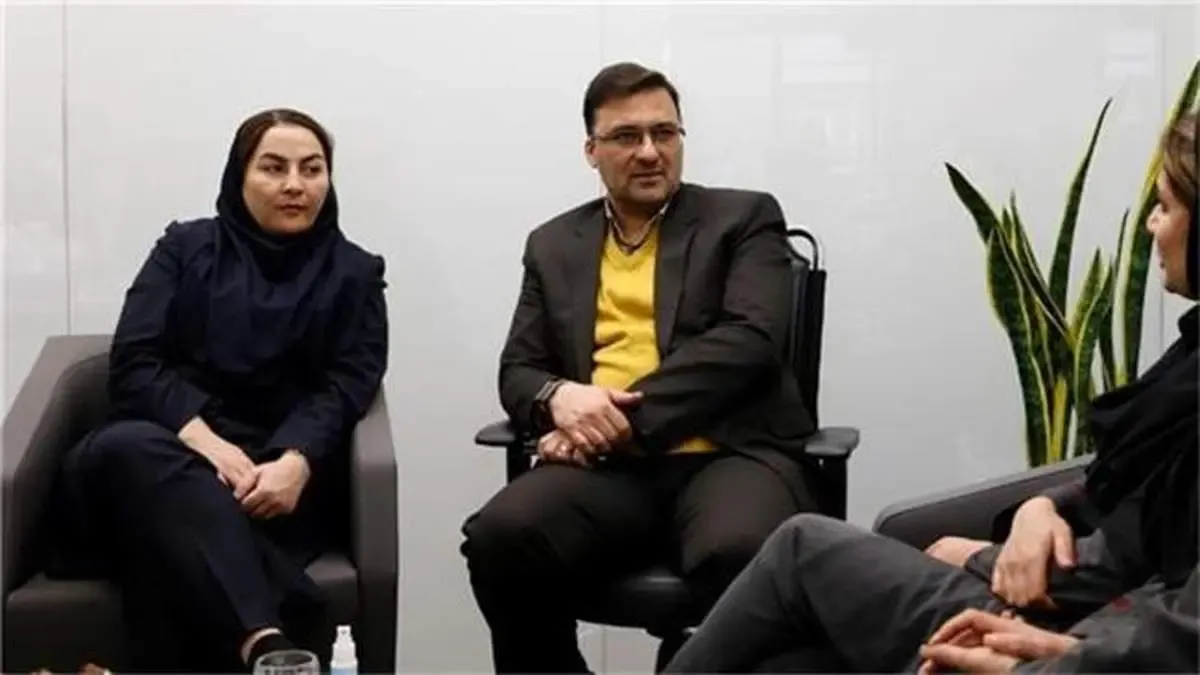 یک کارگزار مطرح کرد: افزایش تعامل اثرگذار مدیریت بیمه رازی با شبکه فروش