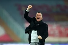 اولین واکنش اوسمار به بازی مقابل گل گهر/ عکس