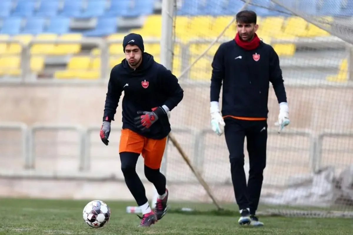 گلر آکادمی پرسپولیس در ترکیب اصلی مقابل ذوب آهن