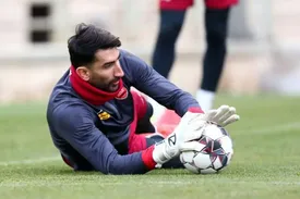 بیرانوند عِرقش را به قرمزها نشان داد!/ عکس