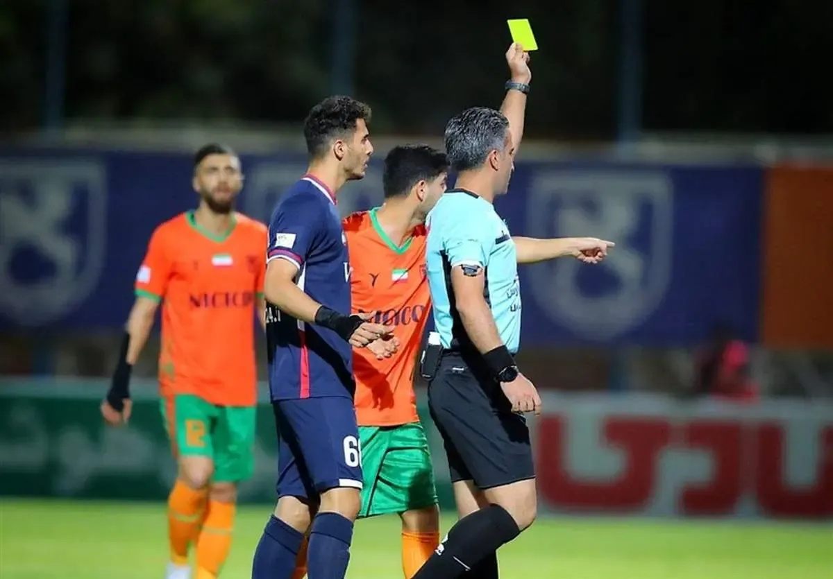 ببینید |  مدرک تازه قائمشهری‌ها برای اثبات اشتباه داوری