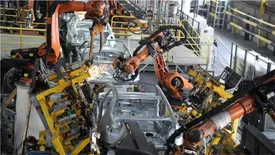 سهم ۵۳ درصدی ایران خودرو در بازار خودروهای سواری/ میانگین تحویل روزانه ۱۸۰۰ دستگاه